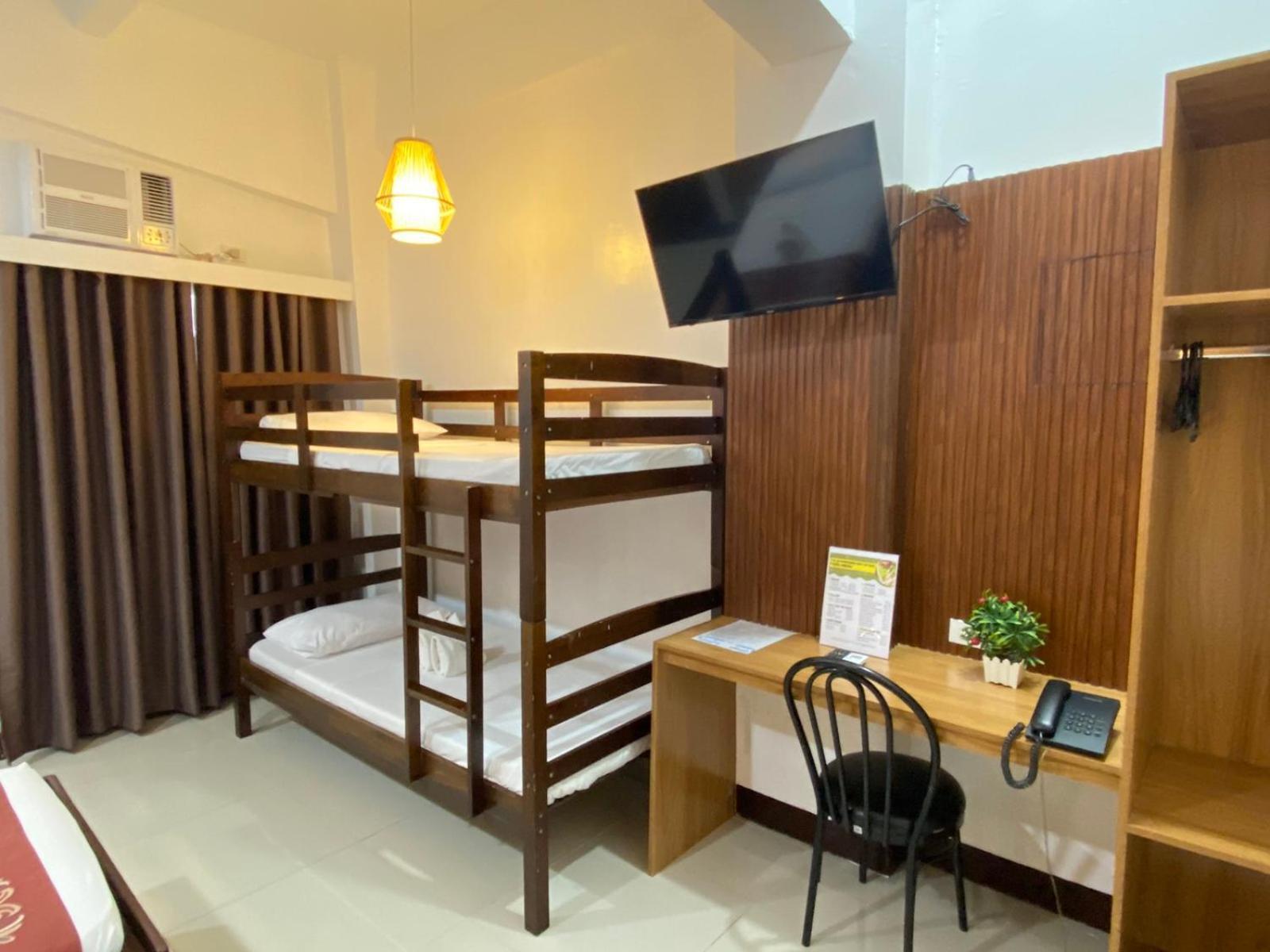 Stone House Quezon City San Juan  Zewnętrze zdjęcie