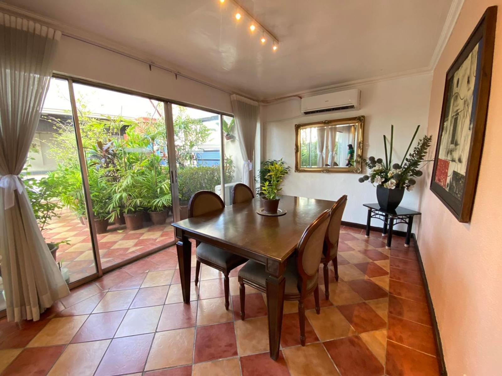 Stone House Quezon City San Juan  Zewnętrze zdjęcie